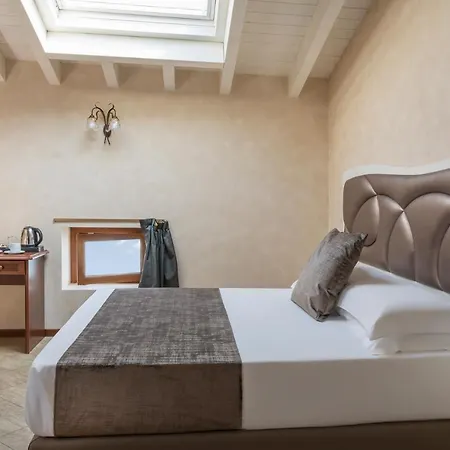 Mayer & Splendid - Wellness E Otel
