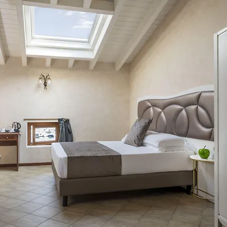 Mayer & Splendid - Wellness E 4*